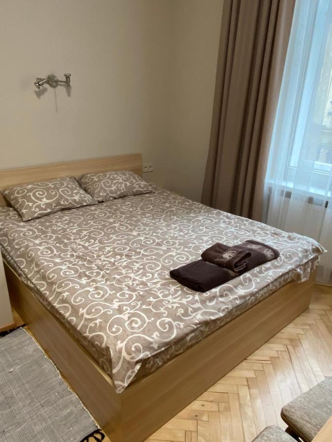 The Heart Of Lviv Apartments - Лвив Стая снимка