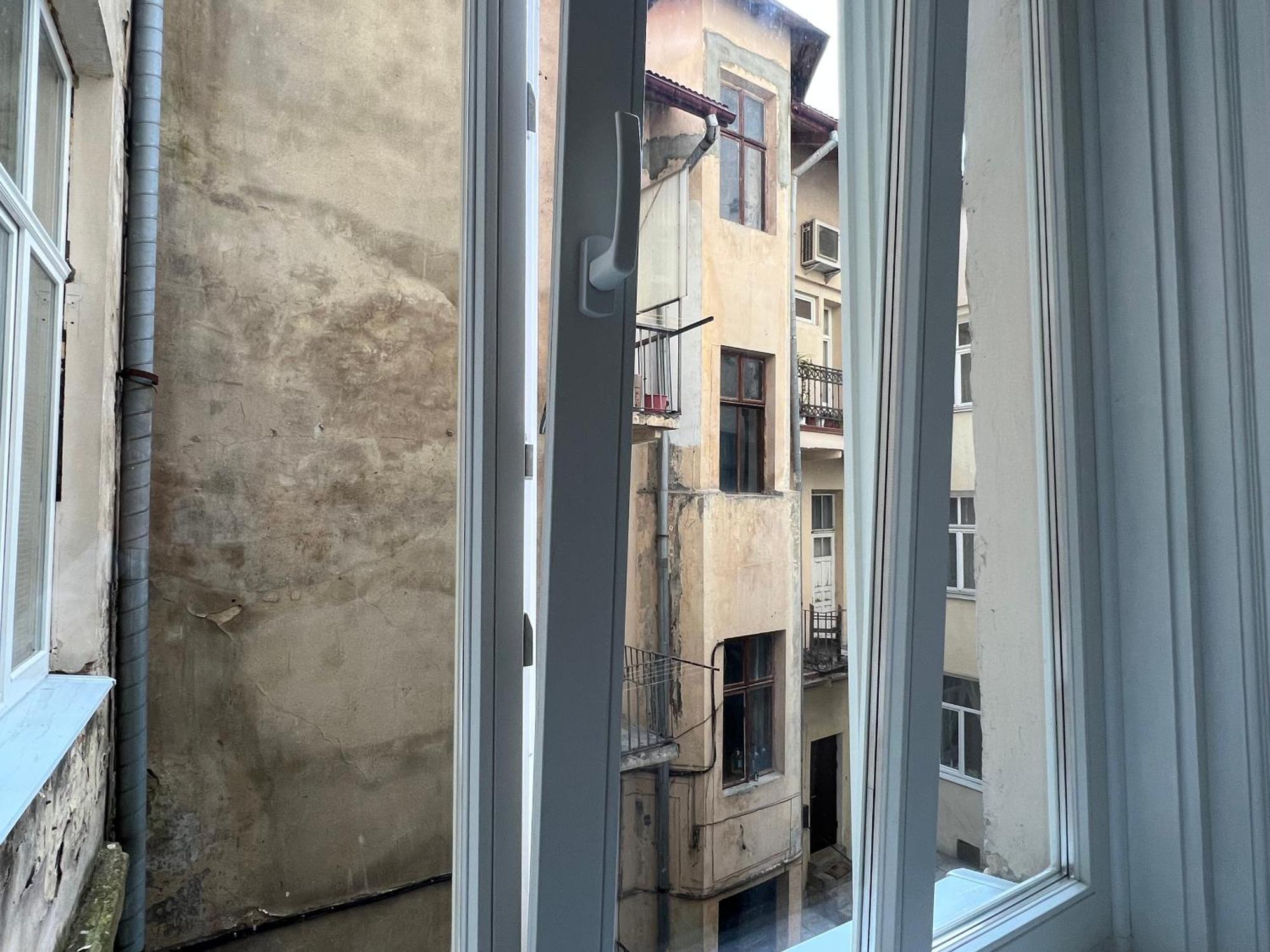 The Heart Of Lviv Apartments - Лвив Стая снимка