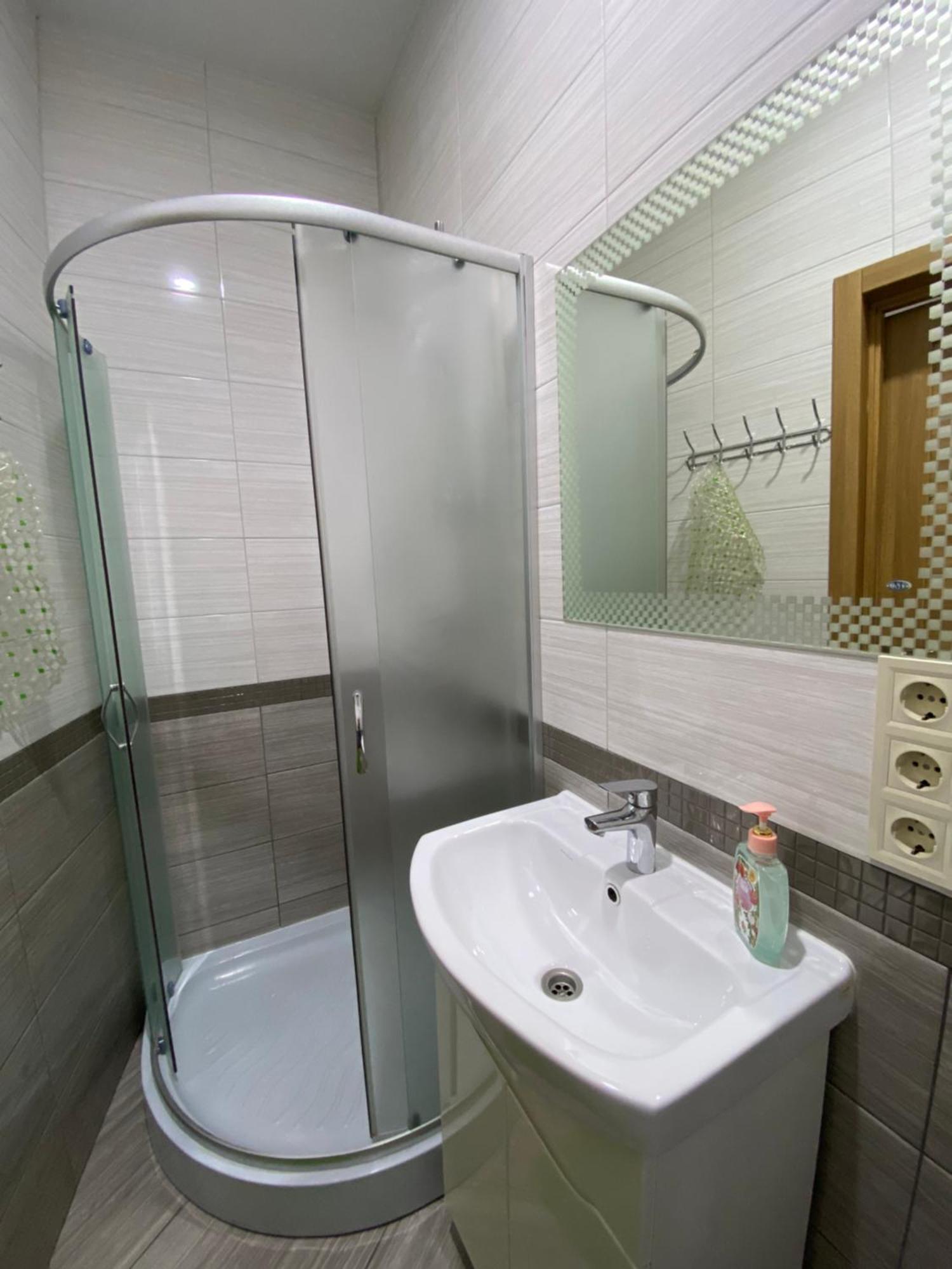 The Heart Of Lviv Apartments - Лвив Стая снимка